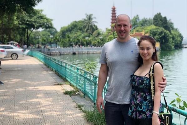 Bạn trai Tây thăm nhà Thu Phượng, đám cưới sắp diễn ra?-7