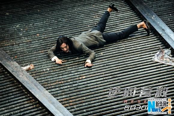 Dương Mịch lộ những vết sẹo trên cánh tay, dấy lên nghi vấn dùng dao cứa ngược đãi bản thân-2