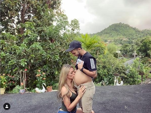 Bức ảnh tưởng như bất thường gây chấn động, đằng sau đó là cả một câu chuyện ít ai tưởng tượng đến-1