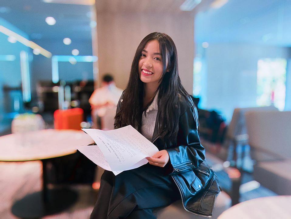 Khoe dáng đẹp eo thon, hotgirl trứng rán Thanh Tâm bị soi chỉnh ảnh làm chân dị dạng-2