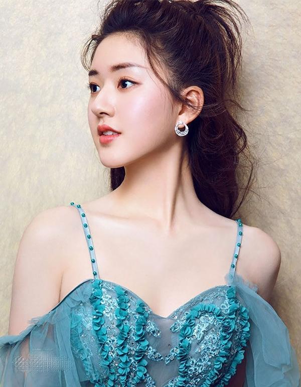 4 mỹ nhân 9X có gia thế cực khủng trong showbiz Hoa ngữ-7