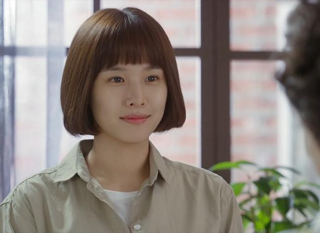 Bà hàng xóm qua chơi thấy nồi canh rau đã bĩu môi chê bai, bố chồng tôi đỡ lời khiến bà ấy cun cút quay về-1