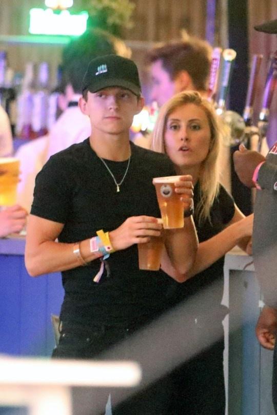 Người Nhện Tom Holland có tình mới sau một tháng chia tay-2