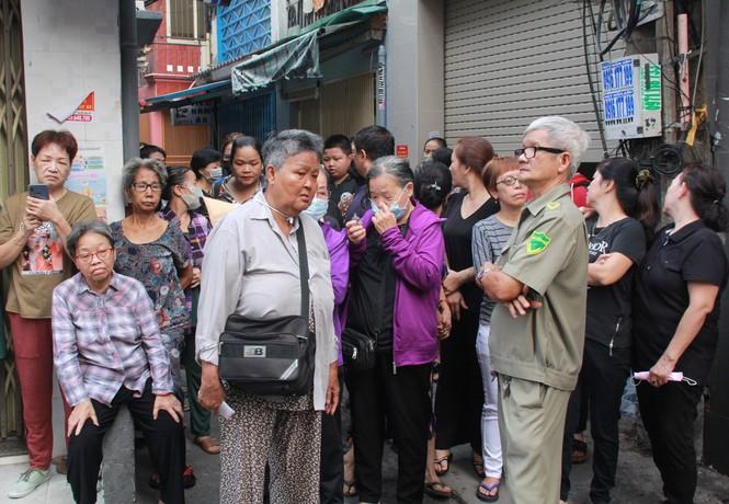 Dòng người nấc nghẹn, tiễn đưa học sinh lớp 6 bị cây đổ tử vong về nơi an nghỉ cuối cùng-7