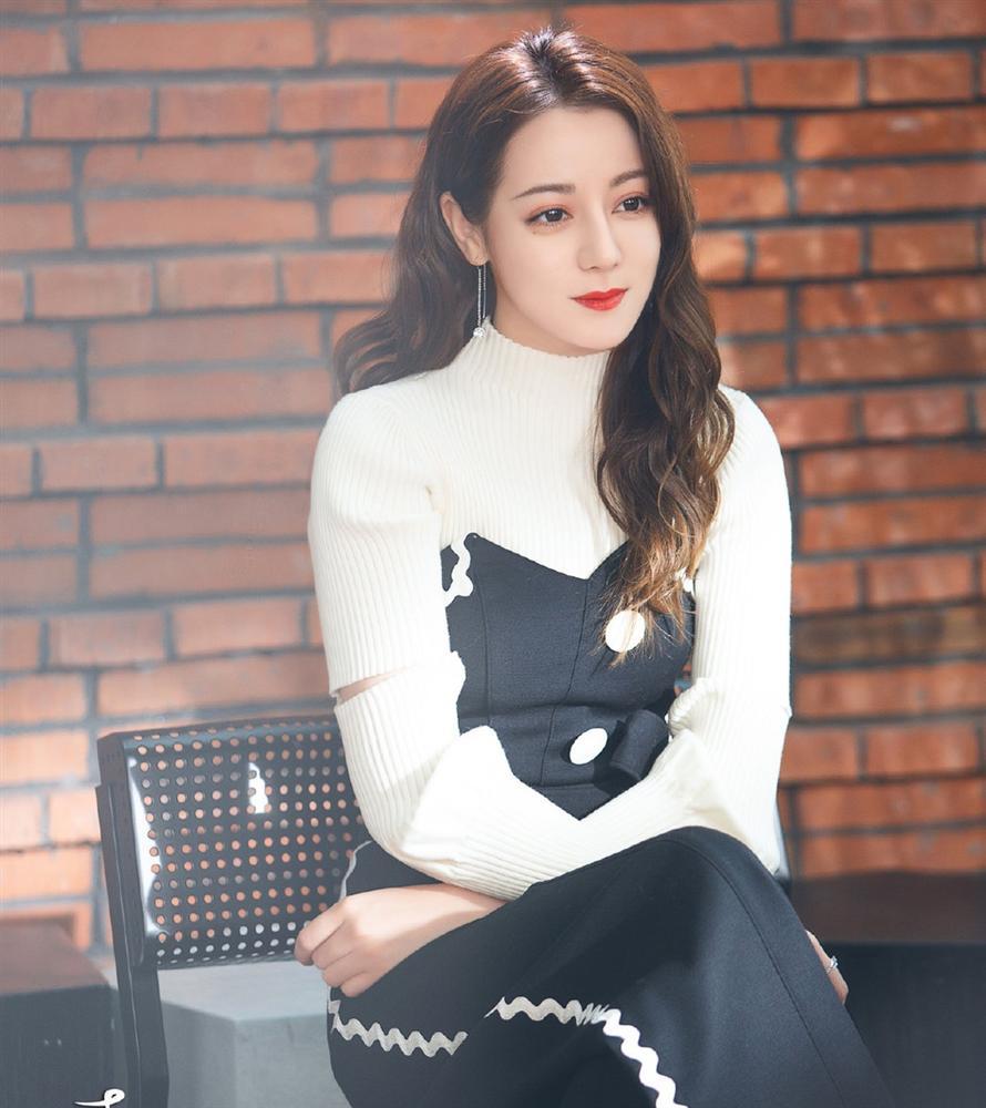 Địch Lệ Nhiệt Ba bị chê diễn dở, cảnh hôn cũng không cứu nổi phim-3