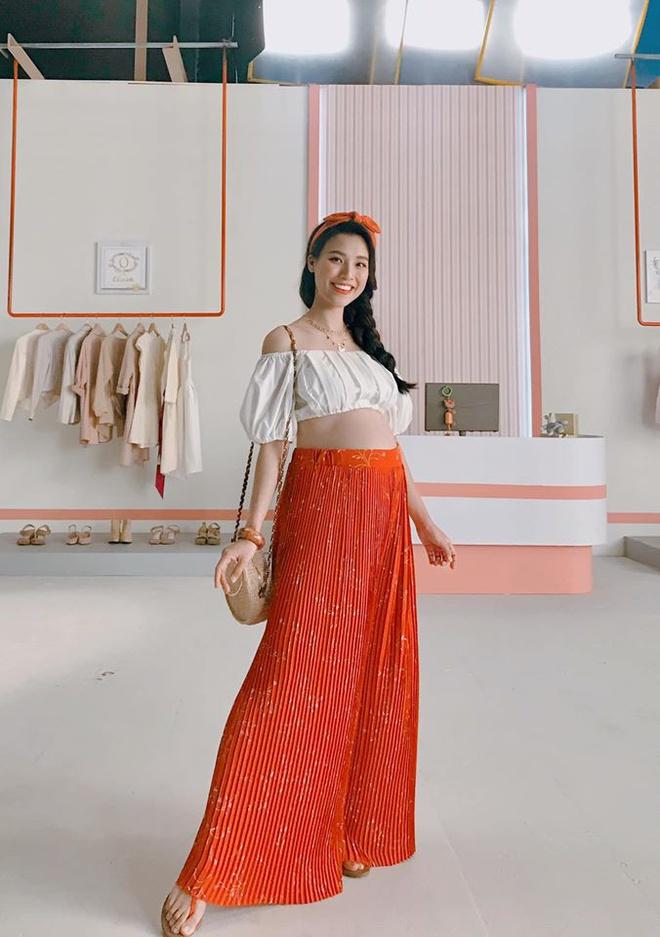 3 mẹ bầu showbiz lên đồ: Hồ Ngọc Hà bánh bèo - Hoàng Oanh phô diễn bụng vượt mặt - Đông Nhi giản đơn-3