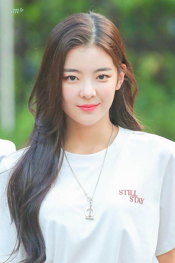 Những nữ thần tượng Kpop vừa là giọng ca chính lại còn sở hữu nhan sắc xinh như visual-7