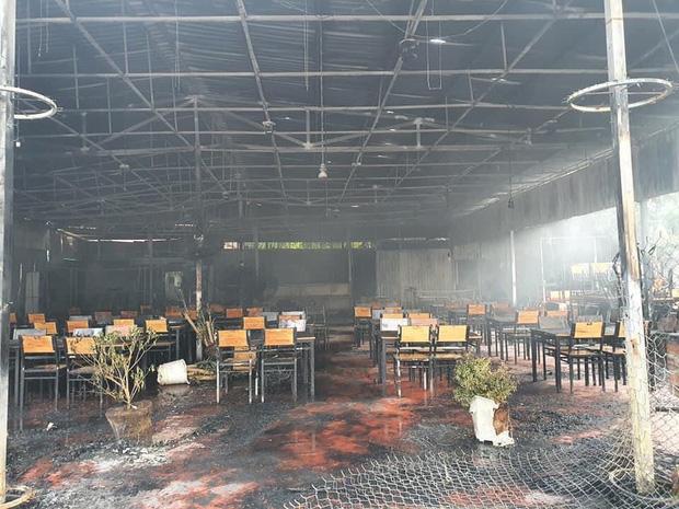 Nhà hàng MC Nguyên Khang bất ngờ cháy rụi khi vừa mở lại sau dịch: Thiệt hại 100%, phải nén buồn để giải quyết mọi chuyện-2