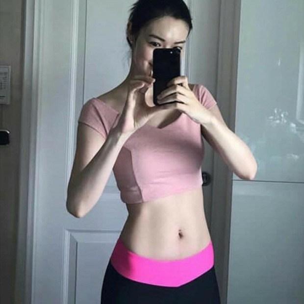 Hoa hậu ngực nở, mặt xinh nhờ dao kéo, giờ 4 năm đẻ 3 con tàn tạ không nhận ra-2