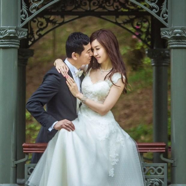 Hoa hậu ngực nở, mặt xinh nhờ dao kéo, giờ 4 năm đẻ 3 con tàn tạ không nhận ra-3