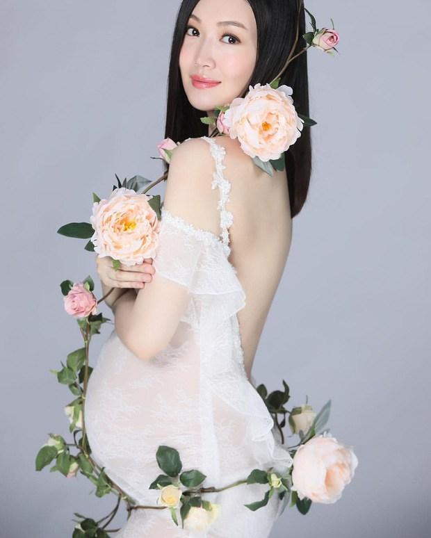 Hoa hậu ngực nở, mặt xinh nhờ dao kéo, giờ 4 năm đẻ 3 con tàn tạ không nhận ra-4