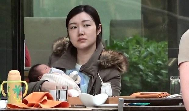 Hoa hậu ngực nở, mặt xinh nhờ dao kéo, giờ 4 năm đẻ 3 con tàn tạ không nhận ra-6