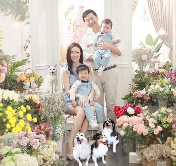 Hoa hậu ngực nở, mặt xinh nhờ dao kéo, giờ 4 năm đẻ 3 con tàn tạ không nhận ra-9