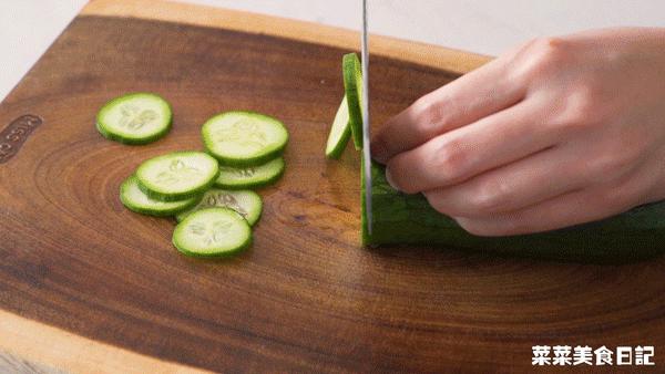 Tại sao ăn dưa chuột không nên gọt vỏ và phải chà xát 2 đầu?-2