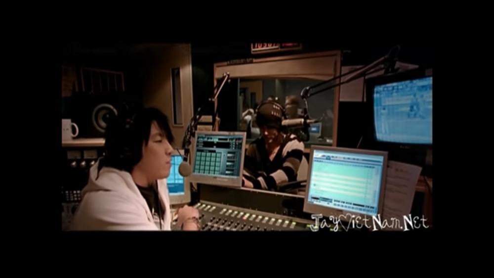 Gần 1 tháng ra mắt, #EKSCTS của Erik bất ngờ bị tố vay mượn ý tưởng từ MV Châu Kiệt Luân-3