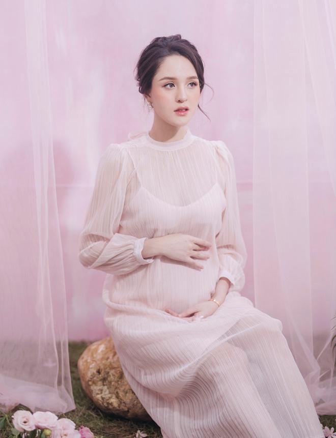 Cuộc sống hôn nhân của top 3 Hoa hậu Việt Nam 2012-9