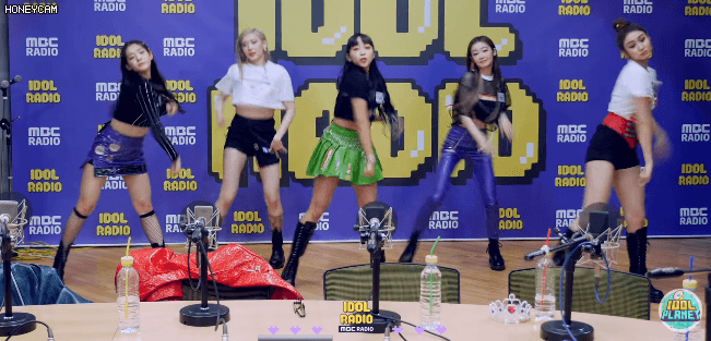 Hậu lùm xùm hỗn xược, nhóm nữ Kpop lấy nhạc BLACKPINK biểu diễn, thành viên tự khẳng định nhảy giỏi hơn Lisa lại bị ném đá-3