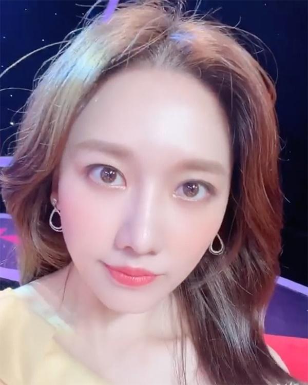 Thay đổi một điểm mà trông khác hẳn, Hari Won thuộc hội phải kết thân với tóc mái cả đời-1