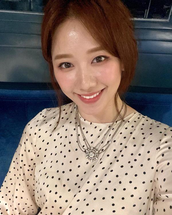 Thay đổi một điểm mà trông khác hẳn, Hari Won thuộc hội phải kết thân với tóc mái cả đời-2