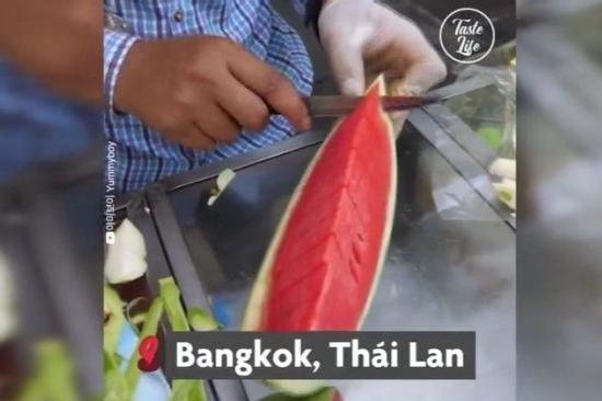 Màn chém trái cây nhanh như ninja ở Thái Lan