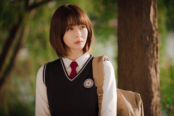 Cửa hàng của Louis Vuitton bị cướp túi xách đắt tiền-1