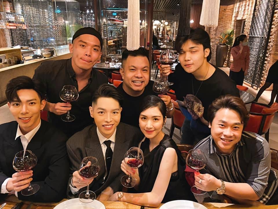 Ảnh quá khứ hai cằm - bụng mỡ của Hòa Minzy khiến dân mạng giật mình-1