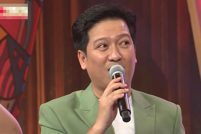 Hari Won và Trường Giang thi nhau tố Trấn Thành là fan bự chà bá của Erik-3