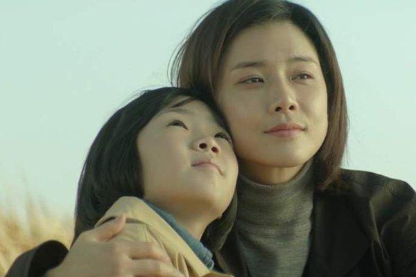 Chồng cũ 1 tháng chỉ cho gặp con 2 lần, tôi đánh liều đến xem thì chết lặng-2