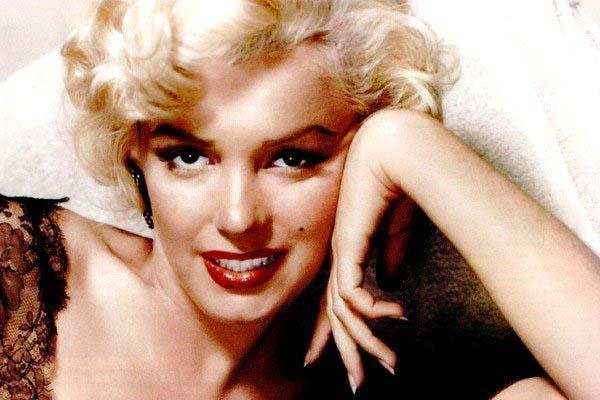 Tướng phụ nữ bị Thần Tài quở trách cả đời nghèo khổ, lận đận tình duyên, cô độc khi về già-2