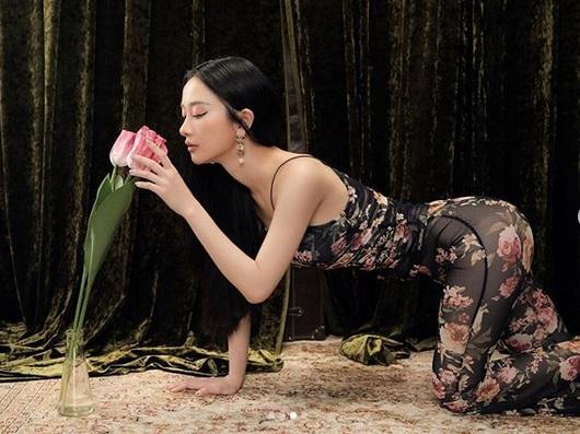 Đụng hàng set đồ xuyên thấu không phải ai cũng dám mặc, Jun Vũ lại thắng áp đảo Ngọc Trinh-2