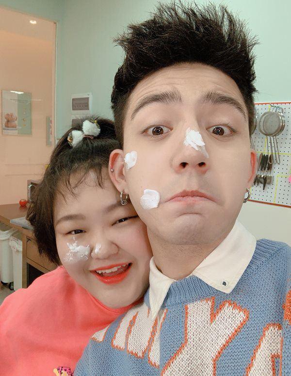 Cặp đôi đũa lệch nàng kém sắc - chàng chuẩn soái ca khiến dân tình bùng nổ tranh cãi-6