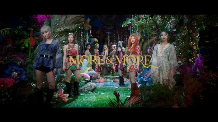 Twice chính thức comeback với More & More: Nhạc ổn, MV ảo diệu nhưng sai nhất lại chính là… Momo-1