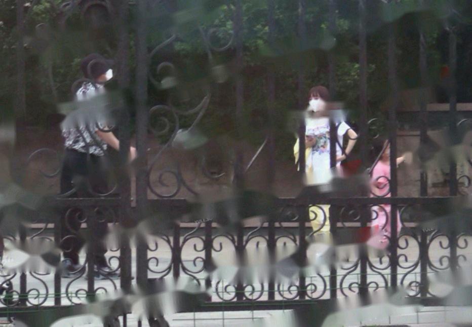 Lộ ảnh Giả Nãi Lượng làm lành với Lý Tiểu Lộ sau vụ cắm sừng đau đớn-4