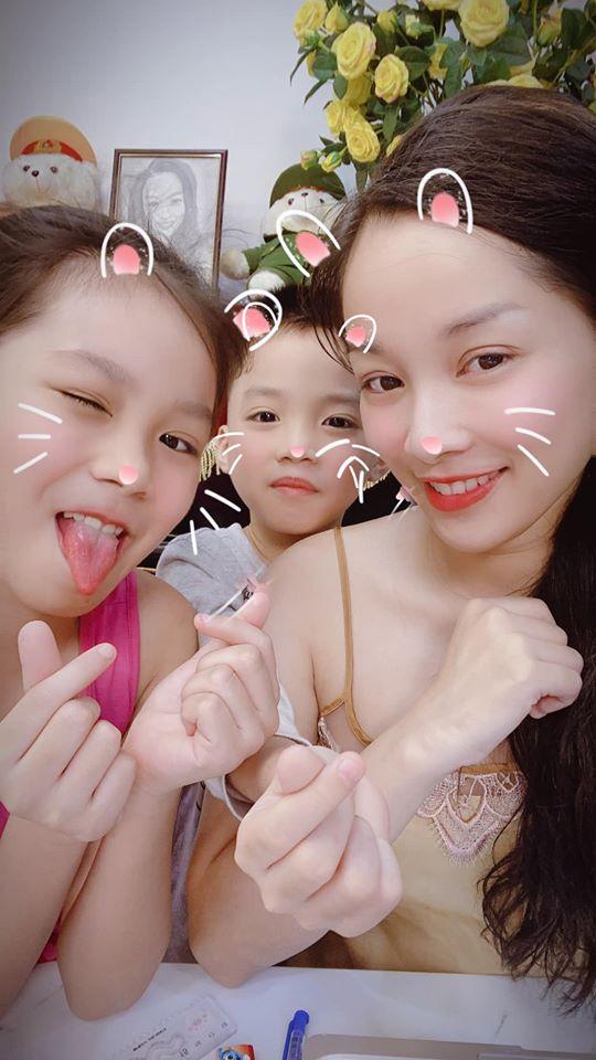 Khoe ảnh bên con gái 10 tuổi, cựu hotgirl Nhật Ký Vàng Anh làm người xem lú lẫn tưởng 2 chị em-4