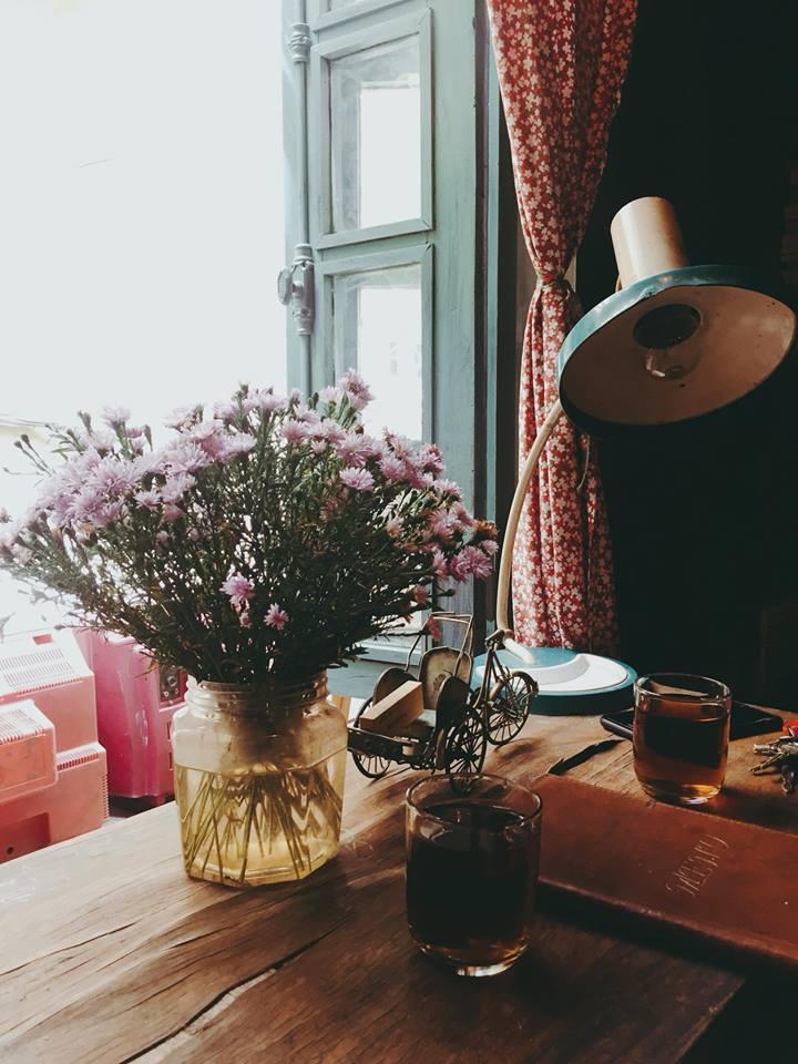 Những quán cà phê thời bao cấp tại Hà Nội vừa bước vào cửa đã thấy cả một bầu trời kí ức ùa về-3