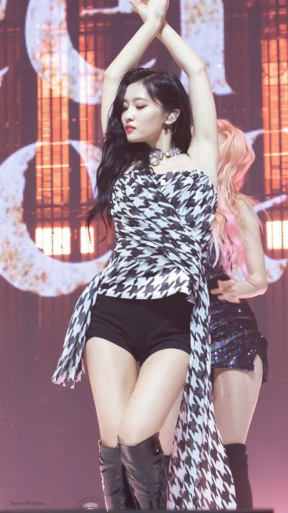 Mỹ nữ Nhật Bản nhảy giỏi nhưng 5 năm vẫn bị chê hát thảm họa-6