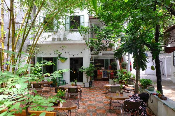 Những quán cà phê thời bao cấp tại Hà Nội vừa bước vào cửa đã thấy cả một bầu trời kí ức ùa về-10