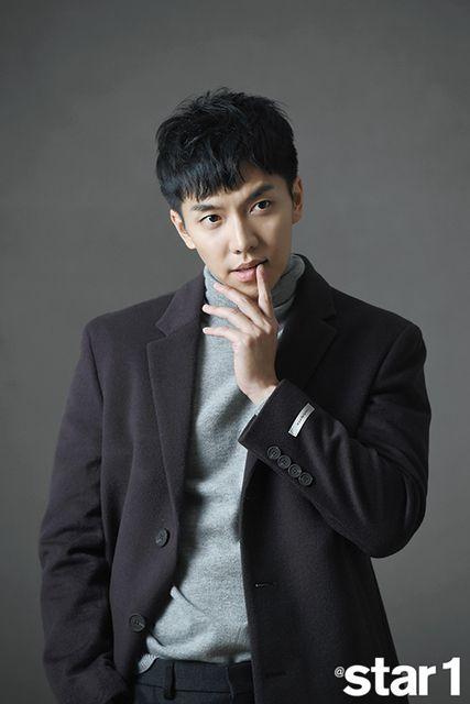 Lee Seung Gi xác nhận đóng vai chính trong bộ phim mới “Mouse”. Trong phim, anh đảm nhận vai sĩ quan cảnh sát tân binh Jung Ba Reum. Cuộc sống của anh sẽ hoàn toàn thay đổi sau cuộc đối đầu với một kẻ giết người tâm thần.