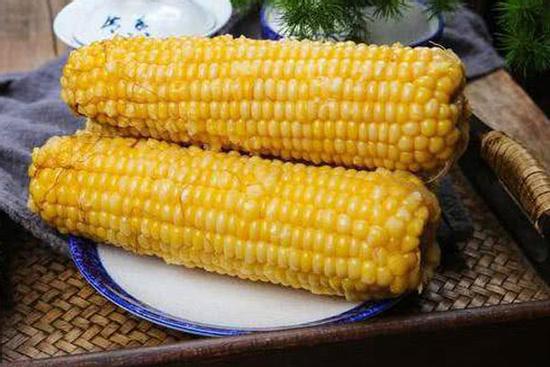 Trữ đông ngô, luộc rồi mới cất hay cất rồi mới luộc, nhiều người làm sai bảo sao không ngon