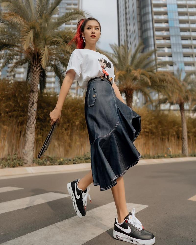 Phương Mỹ Chi mang áo dài checkin Thái Lan - Chi Pu lên đồ chất lừ như siêu sao-4