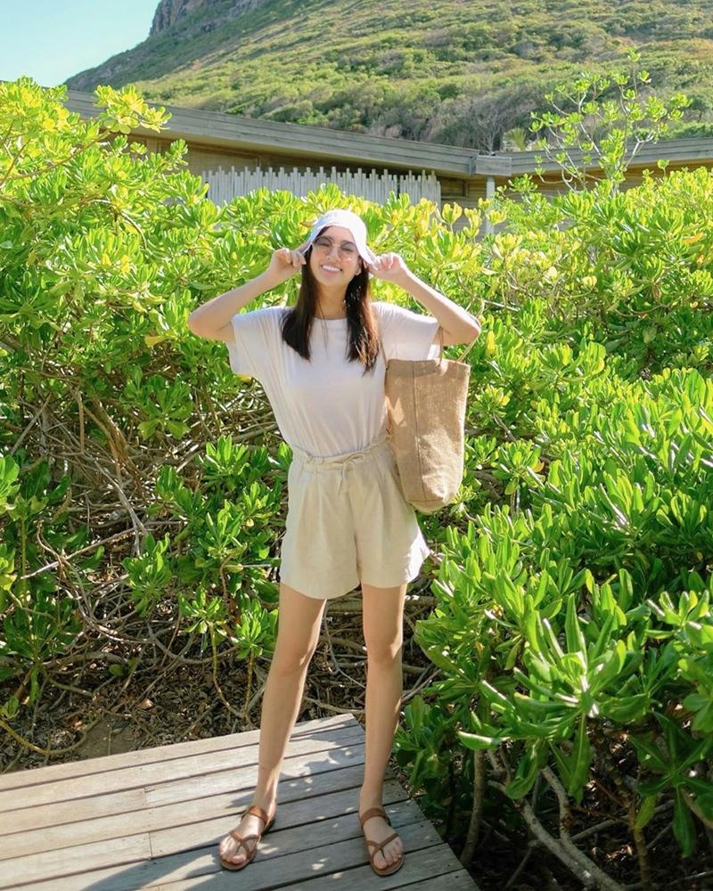 Phương Mỹ Chi mang áo dài checkin Thái Lan - Chi Pu lên đồ chất lừ như siêu sao-7