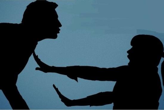 Trainee từng thực tập ở một công ty giải trí gây chú ý khi tiết lộ hàng loạt mặt tối: Từ giảm cân khốc liệt đến quấy rối tình dục như 'cơm bữa'