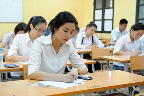 Thầy giáo ở Hà Nội bị tố giải đề thi cho học sinh lớp 12 chép, Sở GD&ĐT vào cuộc