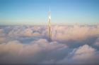 Cảnh tòa nhà cao nhất thế giới xuyên giữa tầng mây