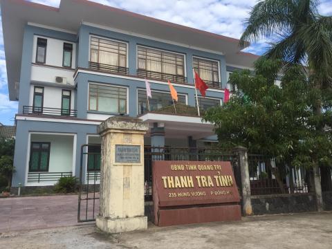 Hai cán bộ quan hệ không trong sáng: Ôm nhau tình tứ-1