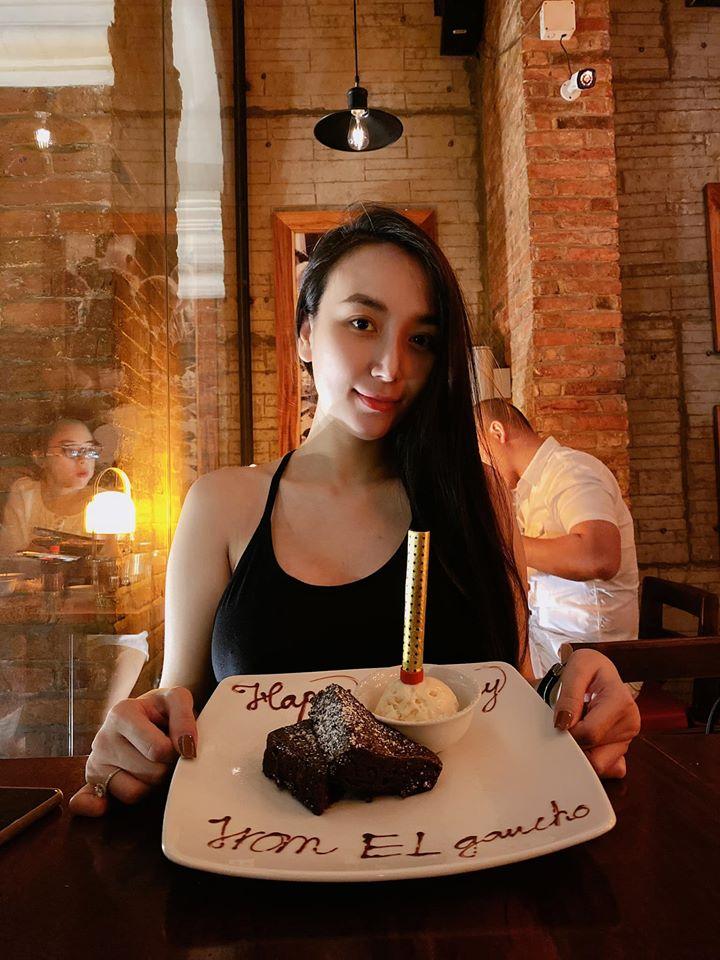 4 mỹ nhân Việt đang mang song thai: Người hao cân, người xuống sắc-11