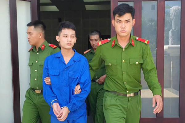 Thiếu nữ quê Hải Dương bị hiếp dâm sau khi uống rượu say-2