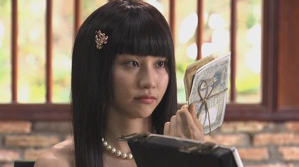 Đọ sắc 3 cô Ba Trà: Chi Pu nhỉnh hơn Ngân Khánh và Kim Tuyến-9