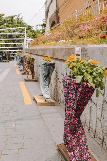 Điểm mặt những ngôi làng bích họa rực rỡ sắc màu ở Châu Á khiến ai đến cũng phải mê-4