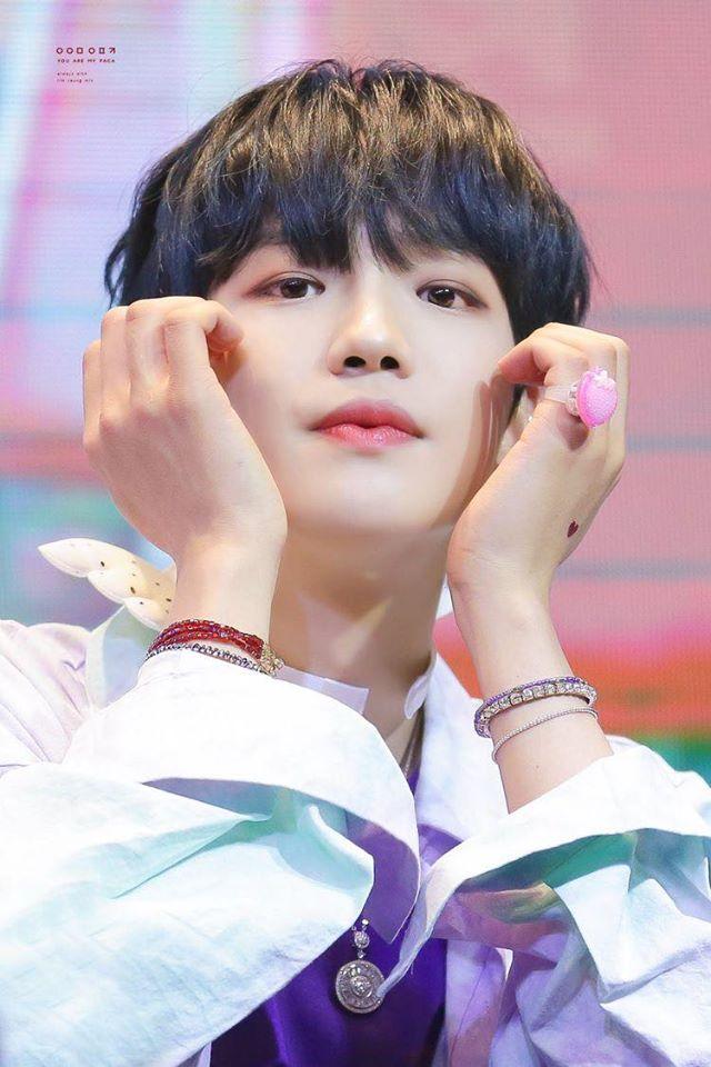 Trưởng nhóm AB6IX dính scandal say rượu lái xe, tạm dừng hoạt động cùng nhóm-1